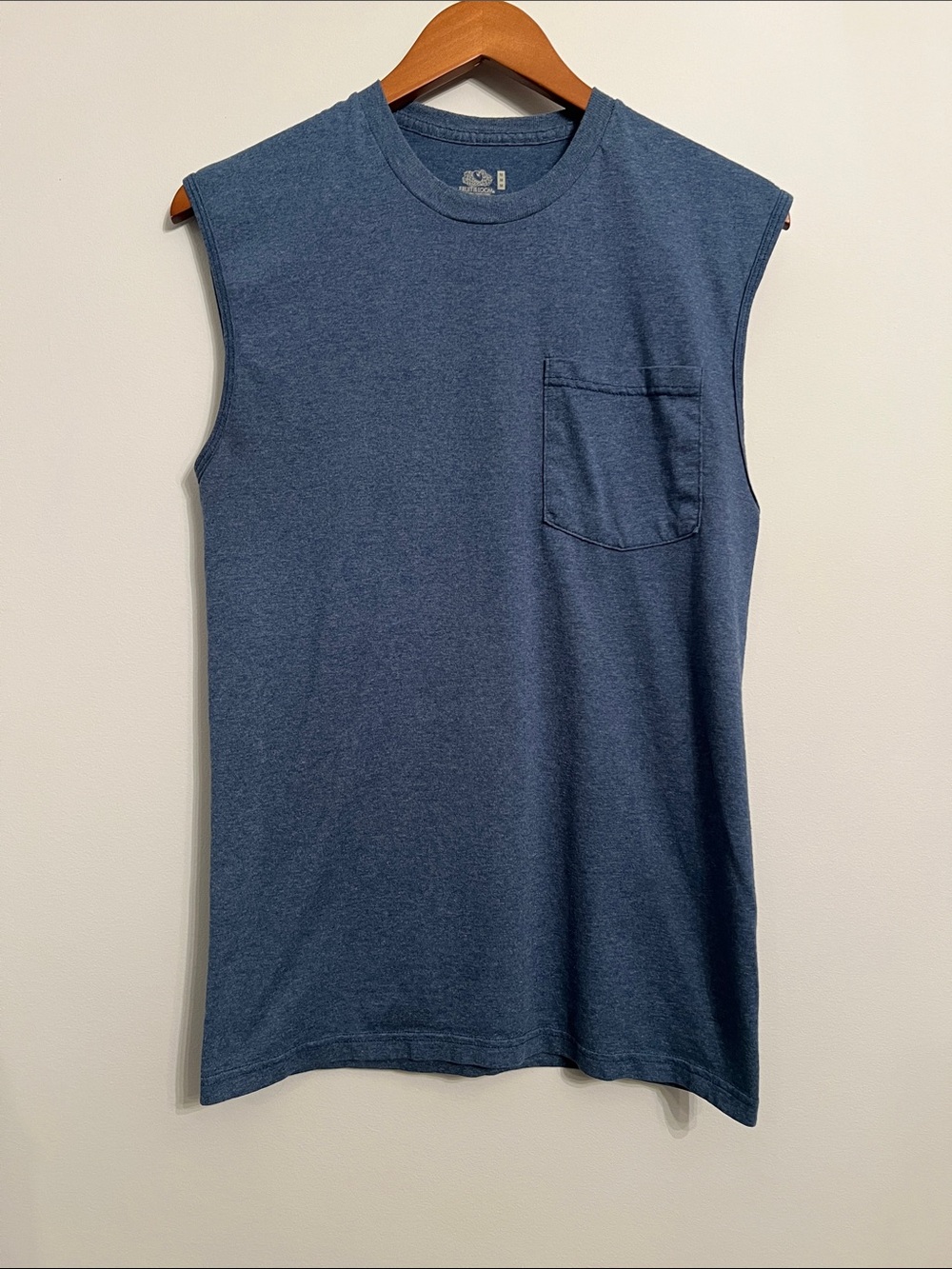 Men’s Sleeveless Workout Shirt